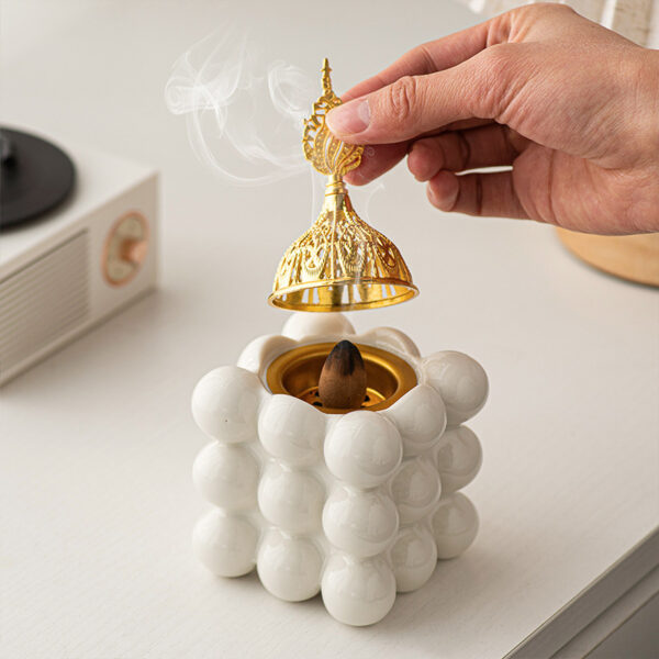 Ceramic Golden Rubik's Cube Incense Burner Middle East Arab Festival Handheld Incense Burner Domestic Ornaments - Image 4