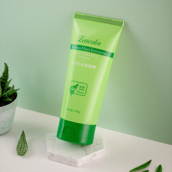 Aloe Exfoliating Gel Deep Cleansing Facial Scrub - Image 4