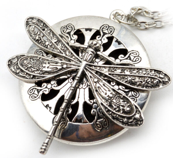 Retro Round Hollow Essential Oil Incense Can Be Beaten