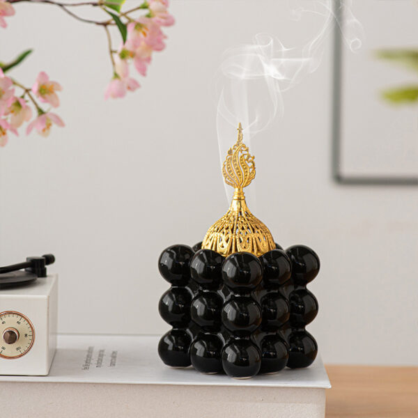 Ceramic Golden Rubik's Cube Incense Burner Middle East Arab Festival Handheld Incense Burner Domestic Ornaments - Image 3